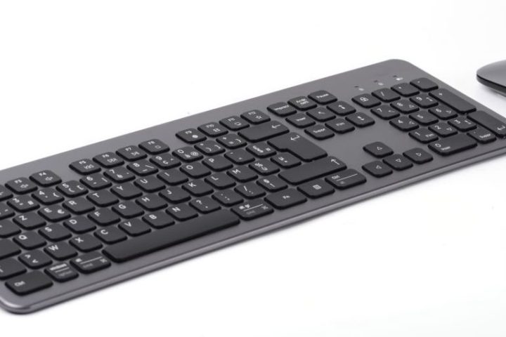 Qilive-Q3670-clavier-souris
